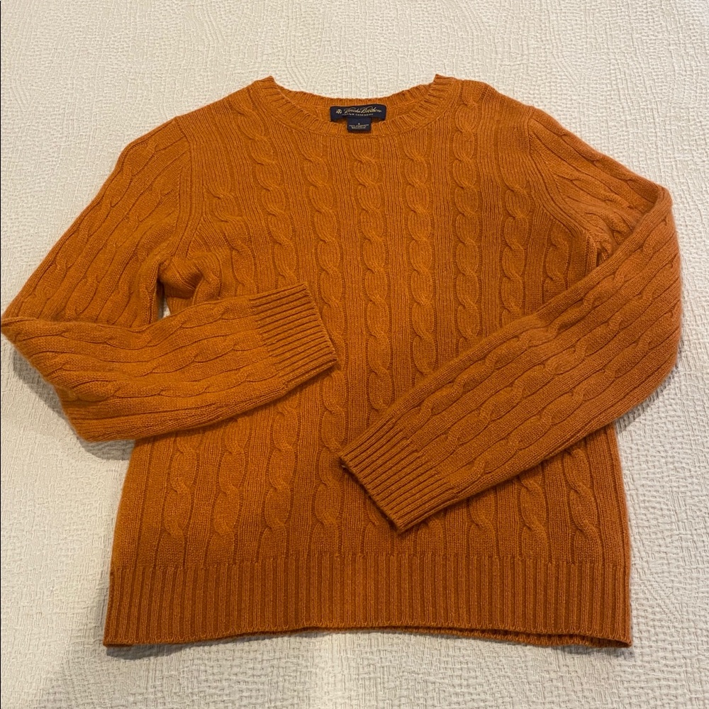 Brooks Brothers Women's Cashmere Cable Knit Sweater - Rust Orange, Small.